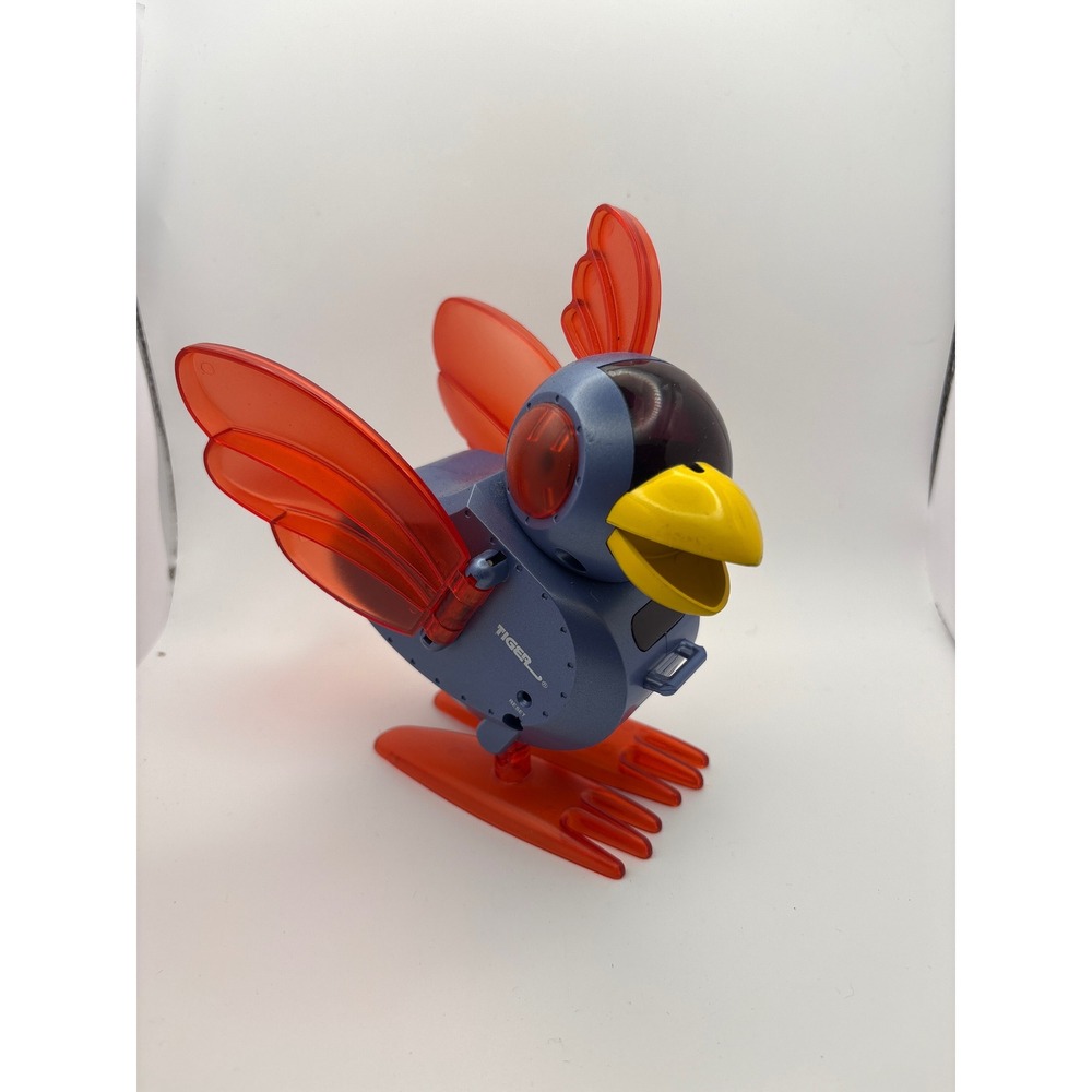 Tiger Electronics Chirpy-Chi Robotic Bird Blue Orange 2000 Interactive Toy